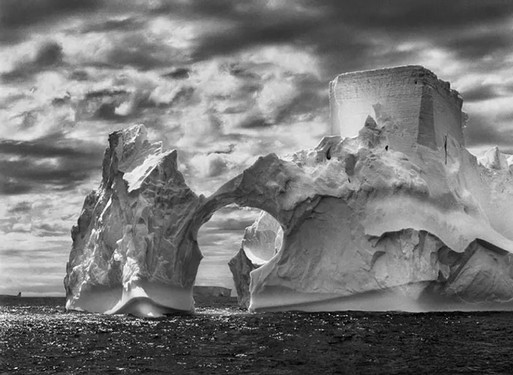 03_SEBASTIÃO SALGADO, Iceberg between the Paulet Island and the South Shetland Islands, 2005.jpg