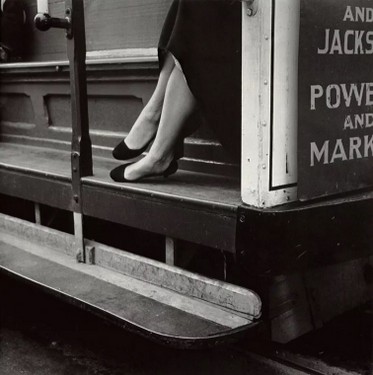 01_DOROTHEA LANGE, Cable Car, San Francisco, 1956.jpg